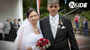 Der farmer aus namibia und die polin haben sich in staffel 13 von bauer sucht frau kennengelernt und verlobt. Facebook