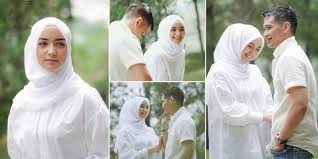 Jika iya, inilah rekomendasi daftar nama. Foto Prewed Romantis Citra Kirana Rezky Aditya Di Alam Terbuka Serba Putih Kapanlagi Com