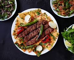 Mit den leckeren gewürzen und guten zutaten holst du dir die türkische küche nach hause! Kitchen Guerilla Was Ist Eigentlich Adana Kebap