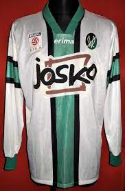 Bundesliga und belegte bis auf den allerletzten spieltag 2003 nie einen abstiegsplatz. Sv Ried Home Fussball Trikots 1998 1999