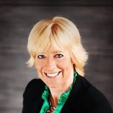 Sandra Roberson's Instagram, Twitter & Facebook