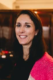 Karen Danson's Instagram, Twitter & Facebook