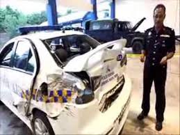 Check spelling or type a new query. Lelaki Rampas Senjata Kereta Polis Maut Kemalangan Youtube