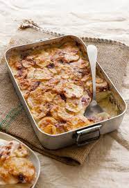 Perfette per accompagnare secondi piatti a base di carne o di pesce. Gratin Con Cipolle Rosse Di Tropea Sale Pepe