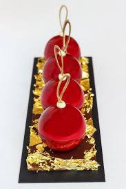 Pin By Karen On Postres Navidad Christmas Pastries Chocolate Christmas Gifts Christmas Chocolate
