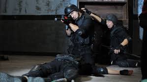 Salah satu situs download film india yang bisa kamu akses adalah cinemakeren. 7 Film Gangster Terbaik Jangan Ditonton Di Bioskop Keren Dan Cinemakeren 21