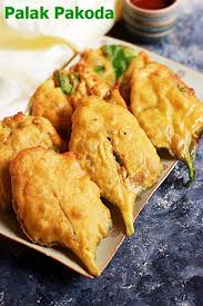 How To Make Palak Pakoda Easy And Crispy Recipe Https Www Cookclickndevour Com Palak Pakoda Recipe Recipes Pakora Recipes Pinterest Recipes