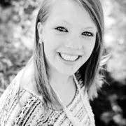 Traci Benton's Instagram, Twitter & Facebook