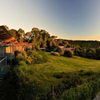 Simply relax in the vehicle and let the driver take you. The 10 Best Gold Coast Hinterland Hotels Where To Stay In Gold Coast Hinterland Australia