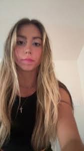 Gracie Crump's Instagram, Twitter & Facebook