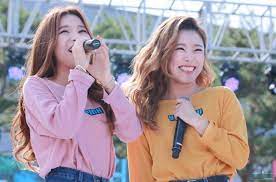 Most relevant trending newest best selling. Mamamoo S Wheein And Hwasa Explain Why They Thought Solar Was Really Weird When They First Met Her Koreaboo