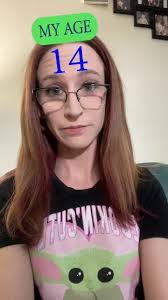 Nicole Burge's Instagram, Twitter & Facebook