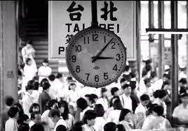 梁文道 整个民国 它的结局都被写在 台北人 里面了 理想国imaginist 传送门 decor wall clock