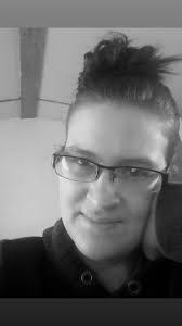 Robin Mentzer's Instagram, Twitter & Facebook