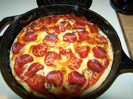 Cast Iron Skillet Pizza Cast Iron Pan Store Cast Iron Skillet Recipes Cast Iron Skillet Pizza Food