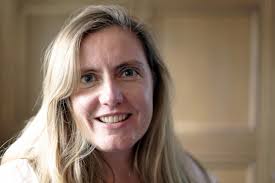 Donna Sharpe's Instagram, Twitter & Facebook