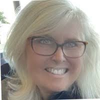 Leslie Pickett's Instagram, Twitter & Facebook