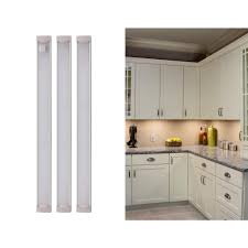 Black Decker 18 In Led Warm White 2700k Dimmable 1 Bar Under Cabinet Lights Kit With Hands Free On Off Tool Free Plug In Install Leduc18 1wk The Home Depot