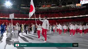 May 27, 2021 · 日本首相菅義偉堅持奧運會如期舉行，但市場相信他勢必需將現行疫情緊急狀態延續到6月中旬，屆時距奧運會開幕就只有一個月的時間了。分析預計，若將延長緊急狀態因素納入考慮，如今料日本經濟將連續第二個季度出現萎縮。 æ±äº¬å¥§é‹æœƒä»Šæ™šé–‹å¹• æ—¥æœ¬ä»£è¡¨åœ˜æ——æ‰‹å•¥ä¾†é ­ ä¸­åœ‹ç†±é»ž