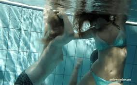With myself in the bath. Underwatershow Video Zuzana And Lucie Underwater Show Cloudy Girl Pics