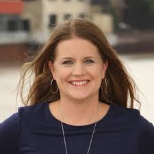 Lisa Sarnowski's Instagram, Twitter & Facebook