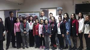 Sitemizde çorum ili osmancık ilçesi şehit öğretmen şenay aybüke yalçın ortaokulu okuluna ait genel bilgileri, harita bilgileri, öğretmen, öğrenci, derslik sayıları gibi birçok bilgiyi bulabilirsiniz. Sehit Ogretmen Senay Aybuke Yalcin Ortaokulu Home Facebook
