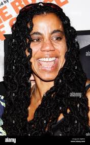 Lori Calderon's Instagram, Twitter & Facebook