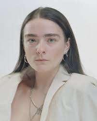 Interview with Miriam Woodburn: Challenging stereotypes about queer women —  NUET