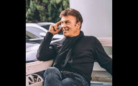 Born in the small rural locality of armadouro, pampilhosa da serra, he moved to paris at age 10 with his emigrant parents. Tony Carreira Cada Vez Mais Afastado Da Namorada E Proximo Da Ex Mulher Vip Pt