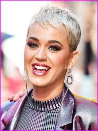 Female Models With Short Hair 2018 2019 Female Models With Short Hair 2018 2019 Ignoring The Fact Short Hair Model Short Hair Styles Natural Hair Stylists