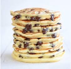Pancakes Aux Pepites De Chocolat Recette Pancakes Recette Sans Sucre Pancake Chocolat