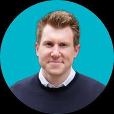 8 years ago, things were very different when I lived in this place… I had  zero assets. I had an employed sales role. I was renting I had a girlfriend  I had