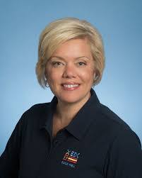 Melissa Ruck's Instagram, Twitter & Facebook