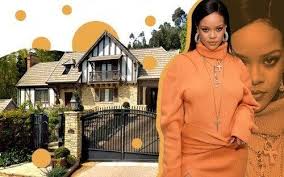 View 54 beverly hills condos for sale today ranging from $699,000 to $9,995,000. Rihanna Buys 10m Beverly Hills Mansion Just Next Door To 13m Home She Bought 3 Months Ago Photos Hypegist