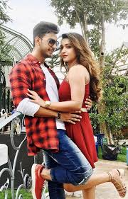 জিও পাগলা) is a 2017 indian bengali comedy film directed by ravi kinagi. Jio Pagla On Moviebuff Com