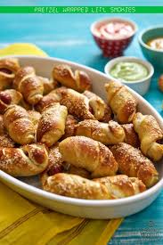 Dip each pretzel dog into the baking soda solution. Lit L Smokies Mini Pretzel Hot Dogs Grilled Hot Dog Mac N Cheese Marla Meridith