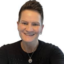 Nikki White's Instagram, Twitter & Facebook