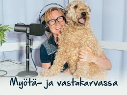 Till riksdagens uppgifter hör att besluta om lagar och om statsbudgeten. Katja Stahlin Juontamassa Podcastissa Pureudutaan Julkkisten Koirien Pulmiin Mustin Ja Mirrin Ammattilaisten Avustuksella Musti Ja Mirri