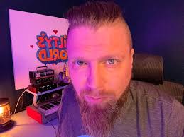 Before you ask what am I doing wrong consider the following question. What  value am I providing my customers? Over the past few days, I've been  researching microphones. As many of you