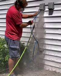 This dryer vent hadn't been cleaned for 21 years and the dust just kept coming 😱 | LADbible | Facebook
