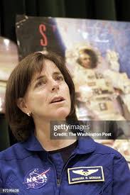 240 foto e immagini ad alta risoluzione di Barb Morgan