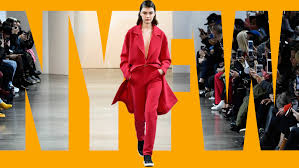 Fashionistas are recreating looks from 'gossip girl,' 'friends' & more Goodbye New York Fashion Week Almost Mvc Magazine