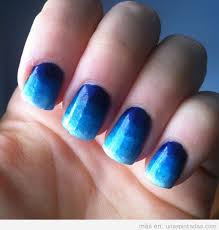 10 diseños de uñas azules que no te harán lucir aburrida. Unas Pintadas De Azul Atrevidas Y Divertidas Unas Pintadas