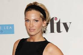 Singer sarah harding dances and sings with friend and she returns to social media platform snapchat for the first time since revealing she has cancer. Girls Aloud S Sarah Harding Reveals Cancer Diagnosis