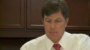 Earl Mobley's Instagram, Twitter & Facebook