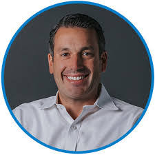 Peter Dedes's Instagram, Twitter & Facebook