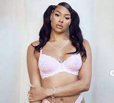 Liz sauvage onlyfans