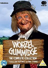 The programme starred jon pertwee in the title role and ran for four series in the uk from 1979 to 1981. Worzel Gummidge The Complete Collection Dvd Amazon Co Uk Dvd Blu Ray