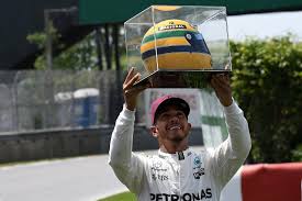 Ayrton senna started 11 seasons in formula 1, and in that time drove some ayrton senna is widely regarded as one of the greatest racing drivers of all time, and in many people's eyes his devastating. Ayrton Senna S Family Explains Lewis Hamilton Helmet Gift Confusion