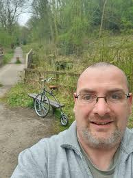 Big shout out to Toby Jarvis, cyclist supremo and bike fixer. You may  remember that Tony kindly offered to fix bikes